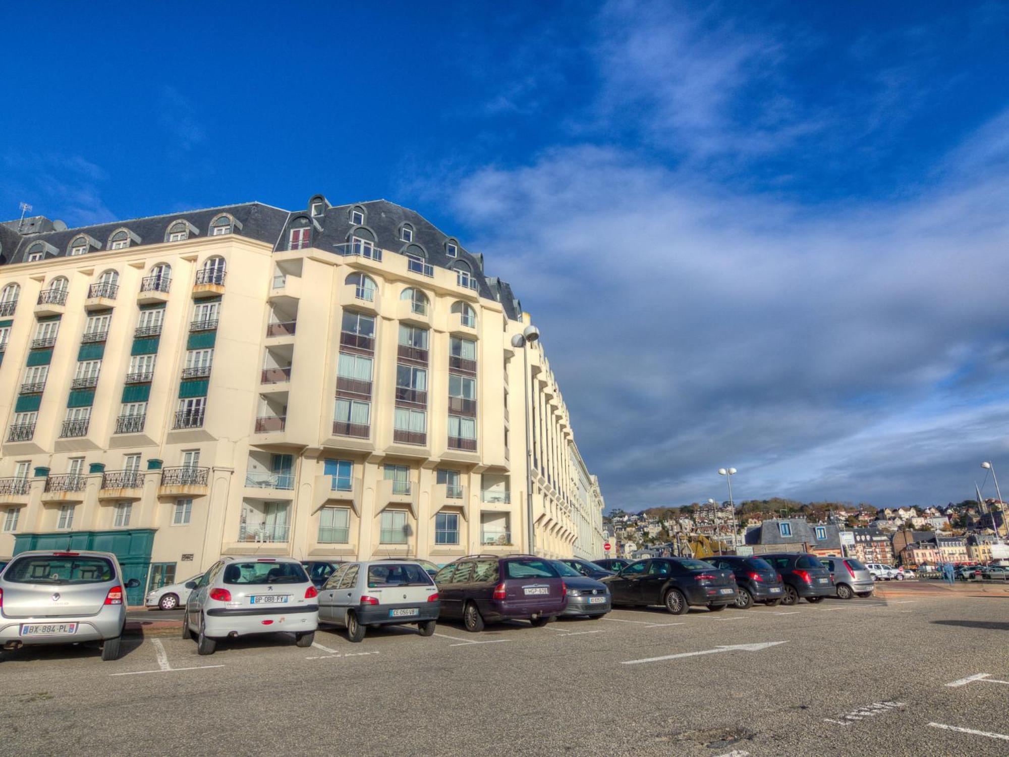 Apartment Le Beach By Interhome Трувил сюр Мер Екстериор снимка